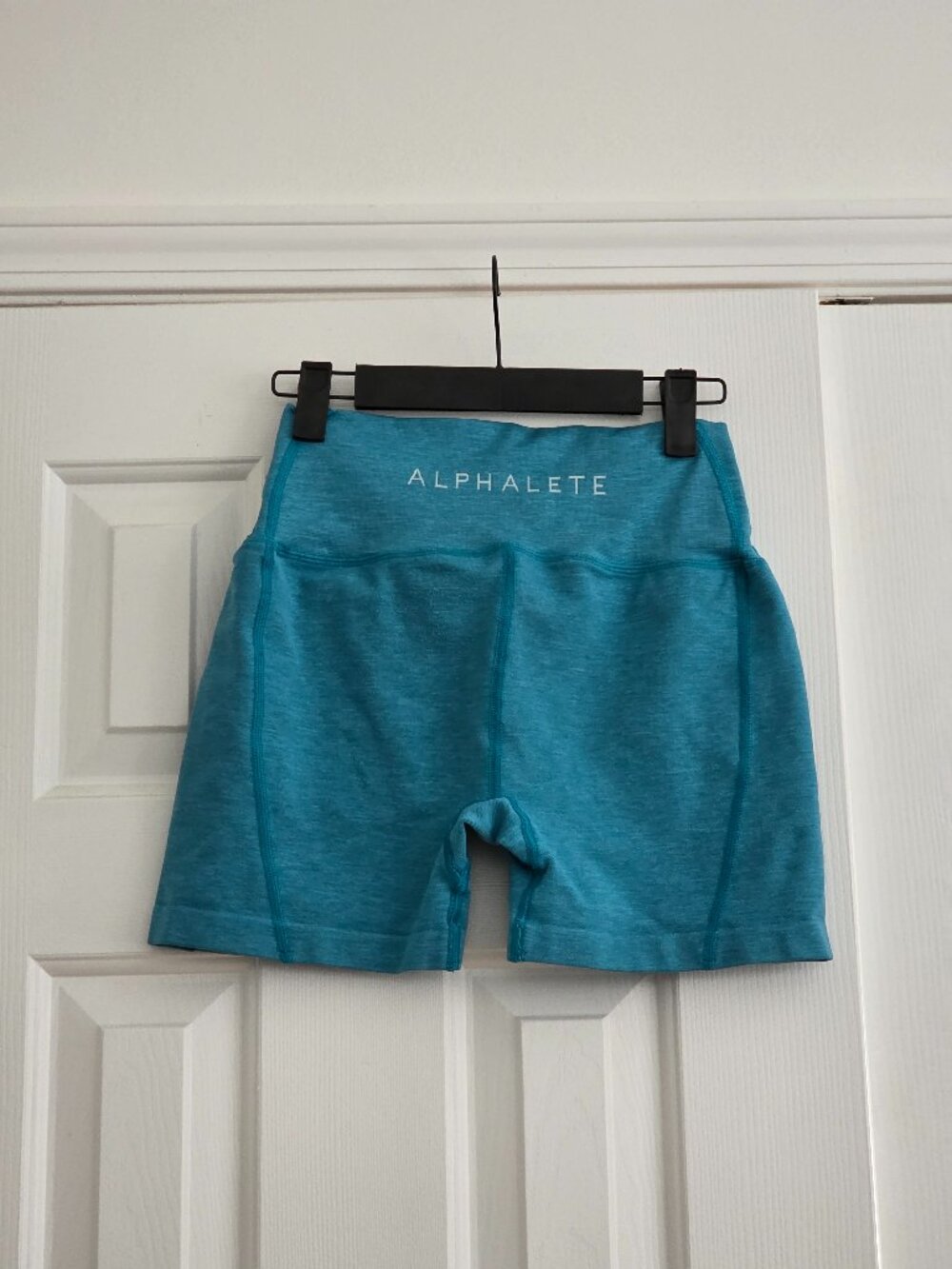Alphalete Biker Shorts – Blue